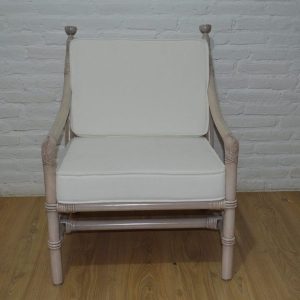 [101118-3] Bow Chair